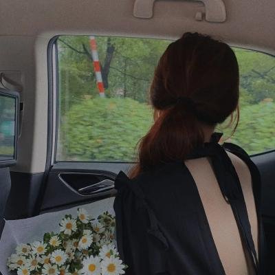 50英尺高的女人